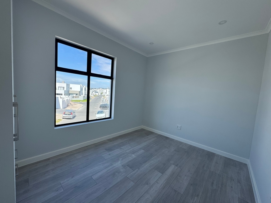 4 Bedroom Property for Sale in Sandown Western Cape